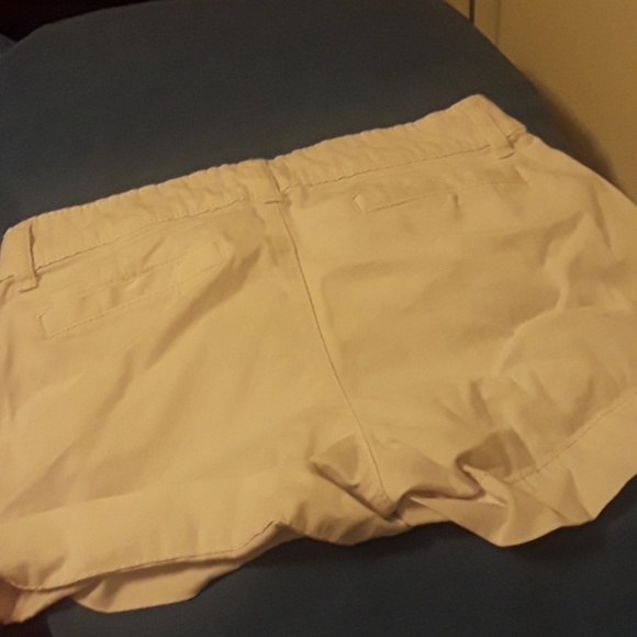 Shorts size 3 - Picture 2 of 2